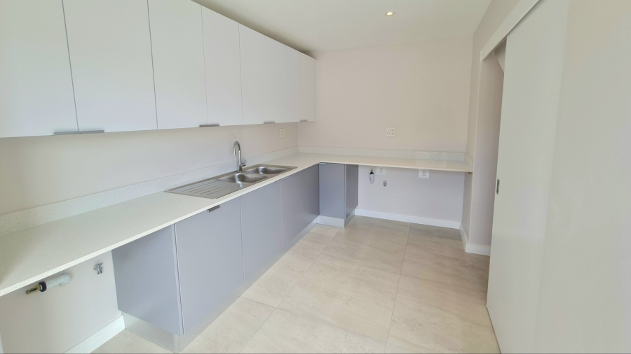 4 Bedroom Property for Sale in Baron View Western Cape